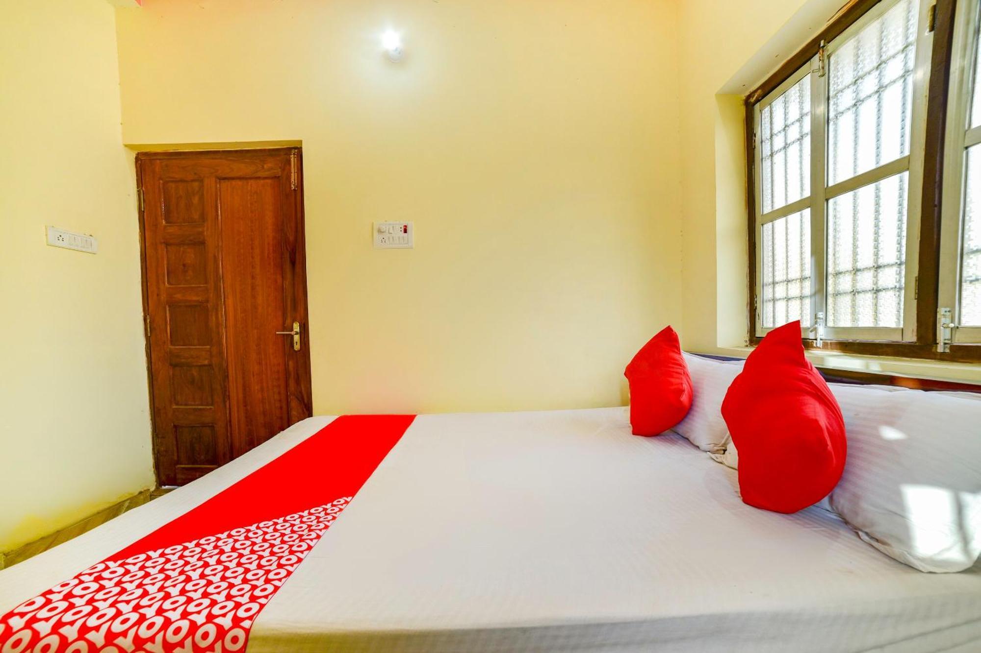 Oyo Flagship Ashoka Guest House Bihta Exterior photo